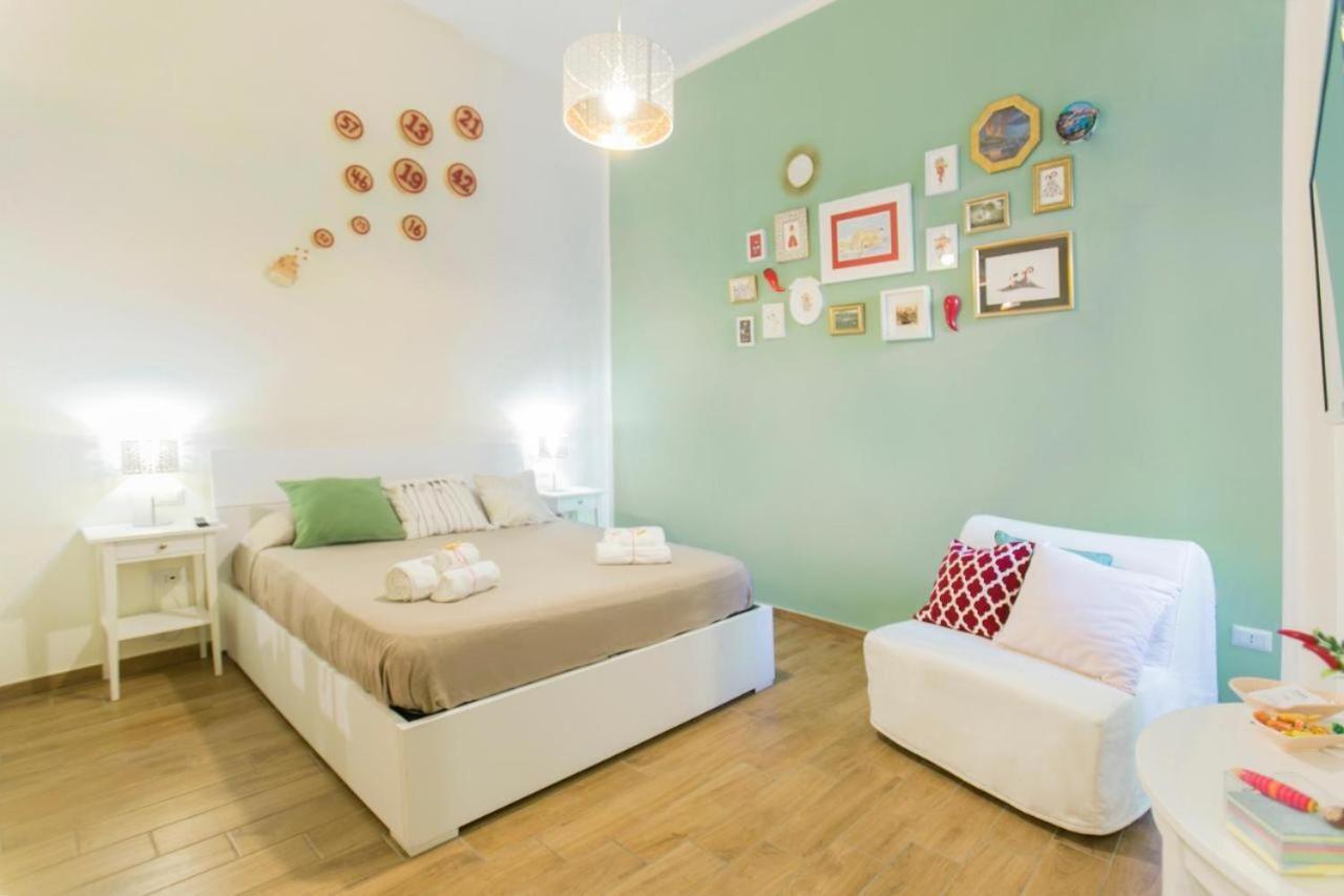 נאפולי Casetta Partenopea Holiday House מראה חיצוני תמונה